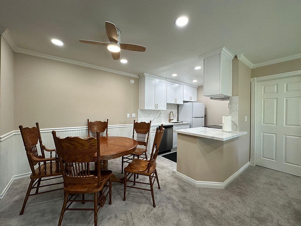 1st image of 552 N Bellflower Blvd