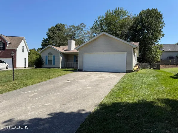 7048 Yellow Oak Ln, Knoxville, TN 37931