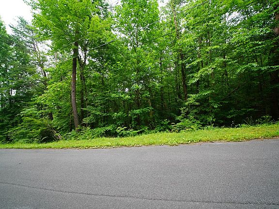 2nd image of 1527 Camborne Dr
