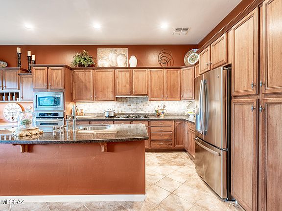 4th image of 62348 E Redwood Dr