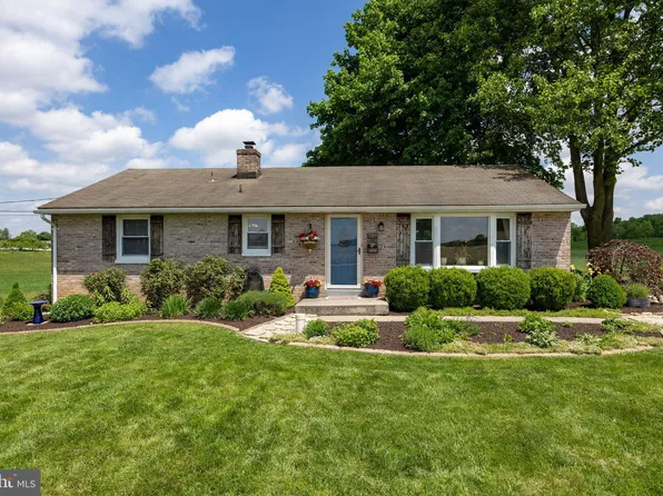 682 Sadsbury Rd, Parkesburg, PA 19365