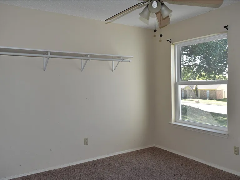 2014 High Bluff Dr — Photo 12