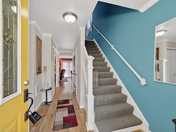 3rd image of 523 Glendale Dr