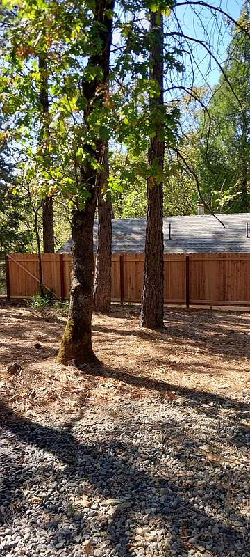 Studio, 1.0 bath, 750 sqft, $600 — Photo 3