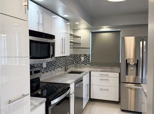 2761 Taft St APT 210, Hollywood, FL 33020