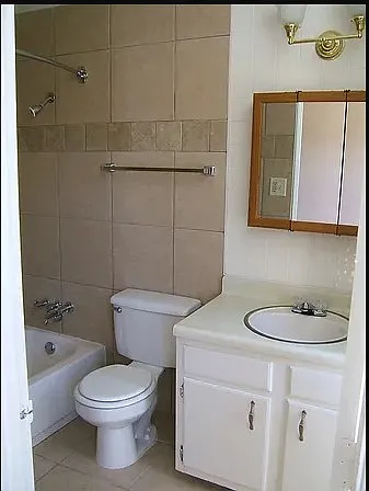 Bowmanor Garden Apartments — Photo 11