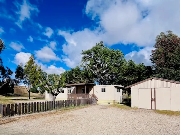 3590 Airport Rd, Paso Robles, CA 93446