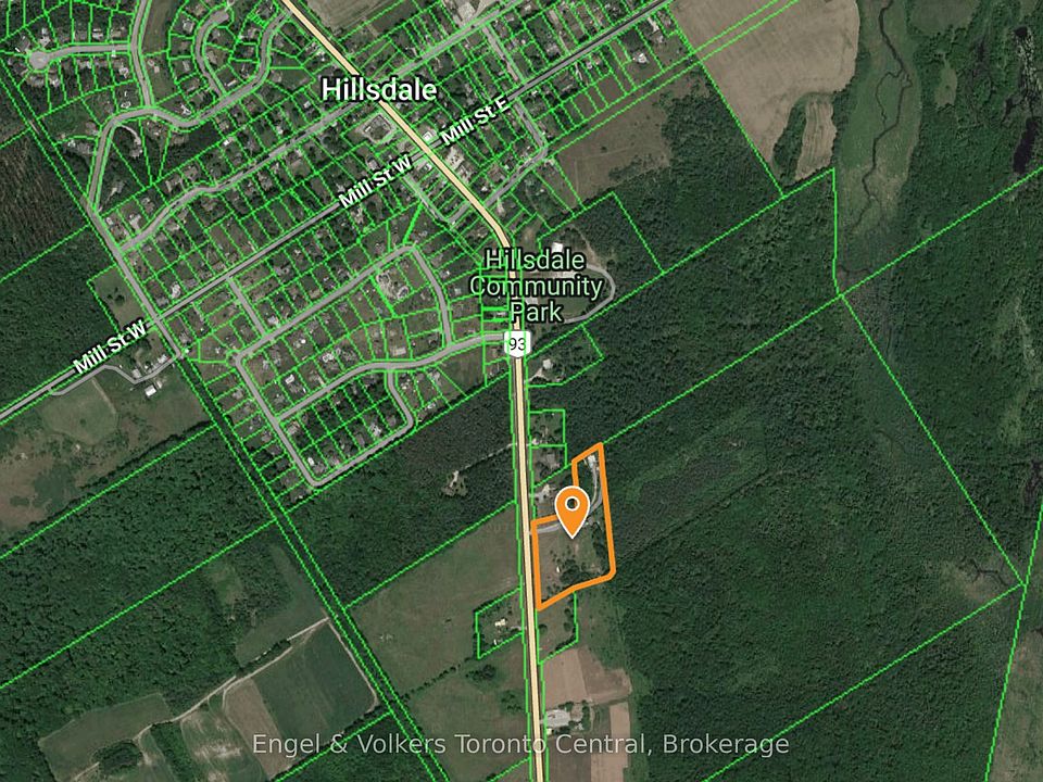 2nd image of 4517 Penetanguishene Rd