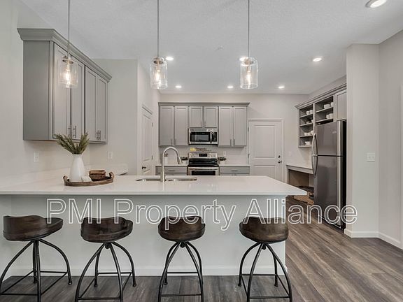 3rd image of 2976 Oak Park Way APT A