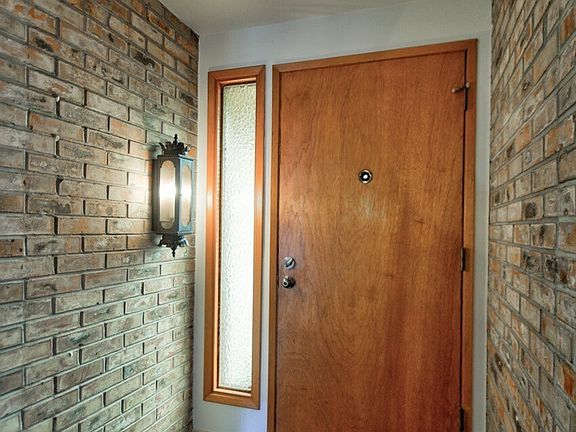 3rd image of 3029 Edgewood Drive SE