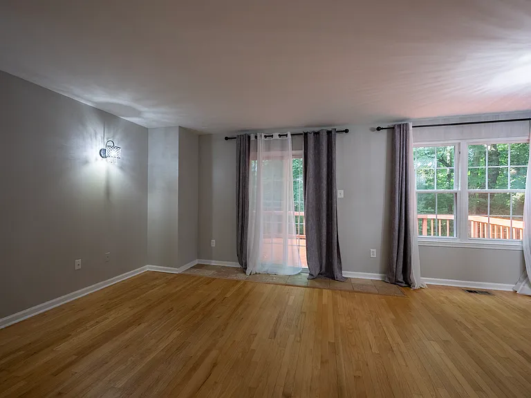 8031 Green Valley Ln — Photo 6