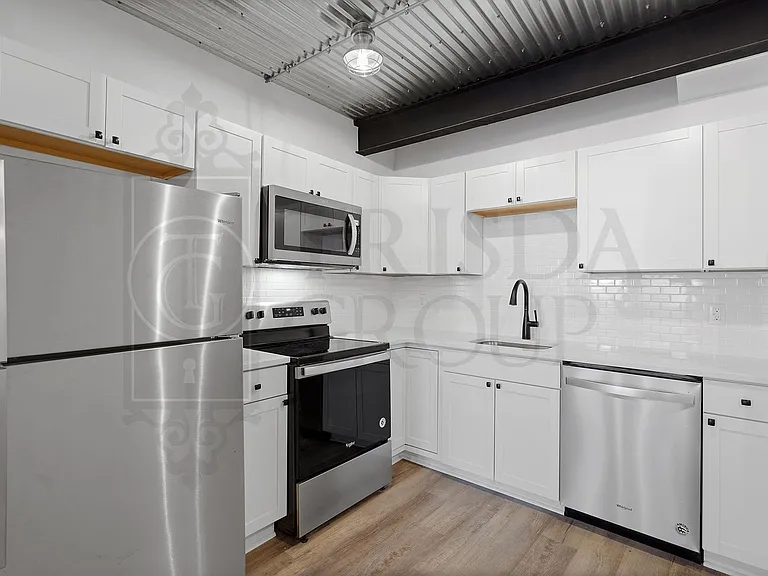 160 Southern Ave #7 — Photo 21