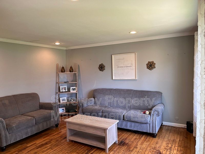 300 Union Hill Rd, Manalapan, NJ 07726 Zillow