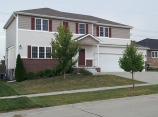 2310 Vavrina Ln, Lincoln, NE 68512