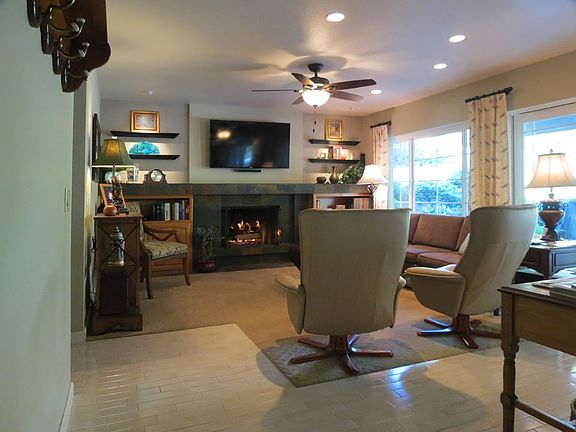 4th image of 1823 Goldenrod Ln
