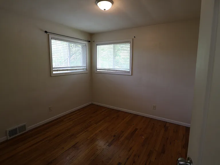 1701 Blossom Lane — Photo 17