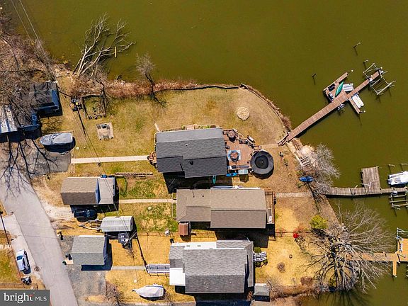 4th image of 1510 Denton Rd