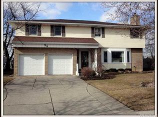 34 Lynn Lea St, Williamsville, NY 14221