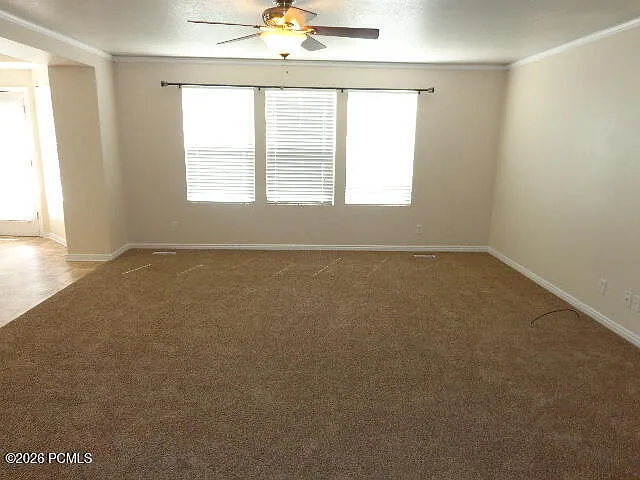 88 E Rainbow Way — Photo 7