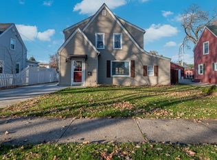 1400 Maple Ave, Janesville, WI 53548