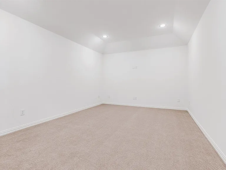 4221 Sandhills Ln — Photo 26