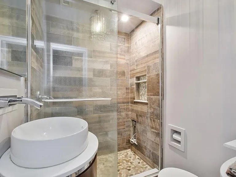 137 Lakeview Ave — Photo 20