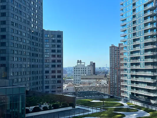 Rented by Compass | media 1