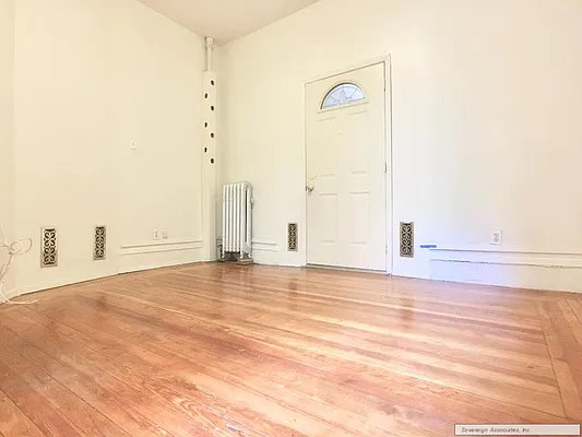 Rented by Sovereign Associates | media 10