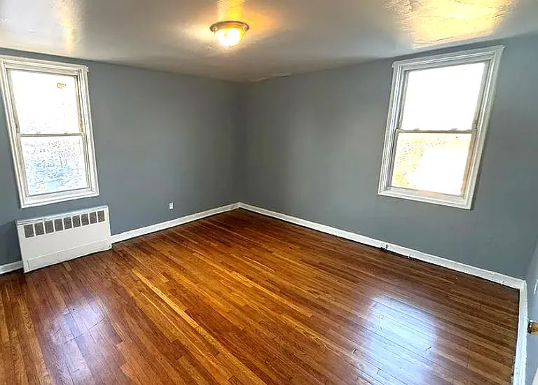 103 Chancellor Ave #B16 — Photo 3