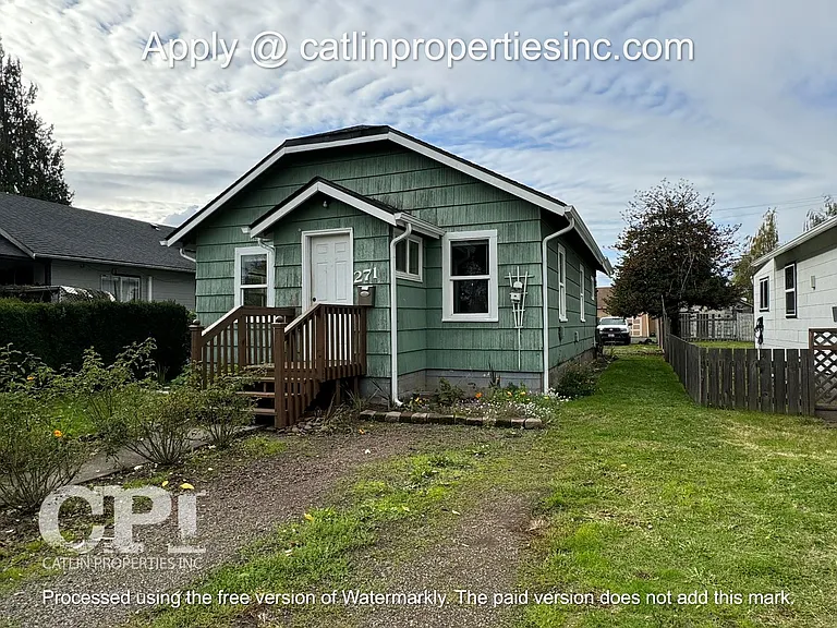 271 26th Ave — Photo 1