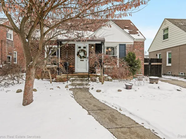 318 S Wilson Ave, Royal Oak, MI 48067