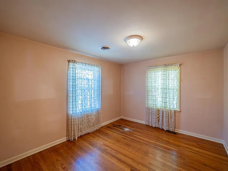 3015 Madison St — Photo 13