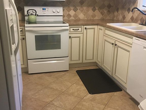 Kitchen with newer applicances