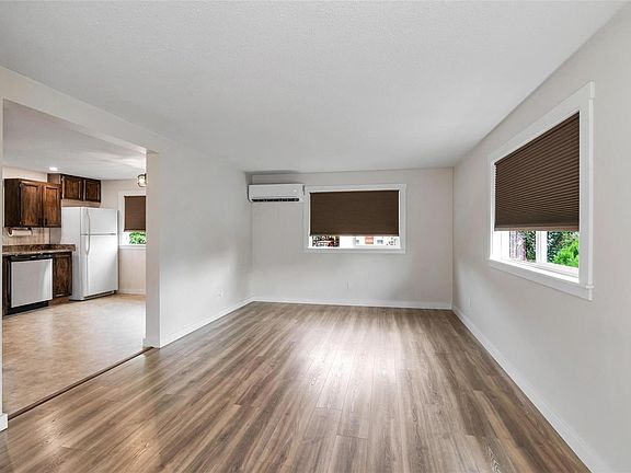 3rd image of 2885 Boys Rd #454