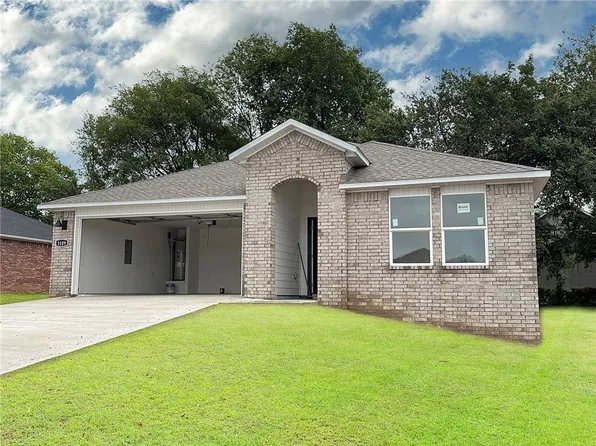 3109 N Bella St, Siloam Springs, AR 72761