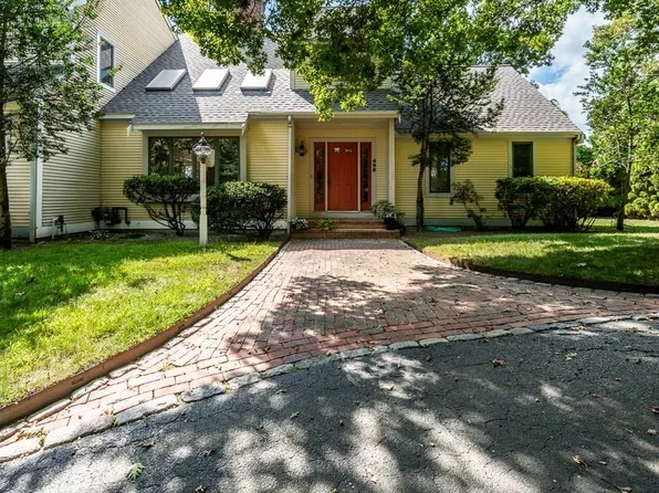 498 Elliott Rd, Barnstable, MA 02630