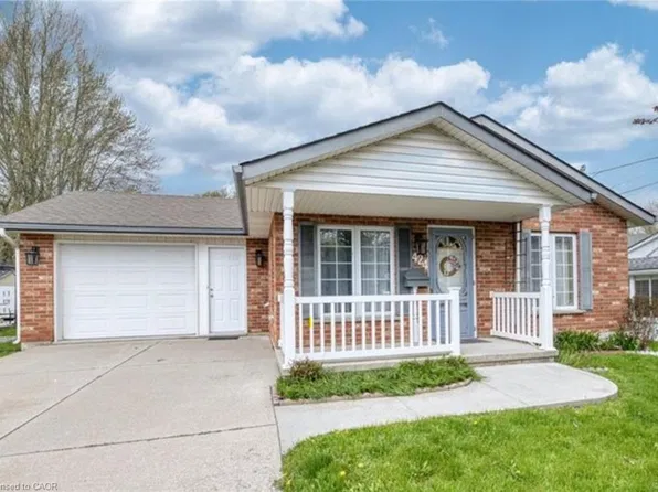 424 John St, Haldimand County, ON N1A 2R2