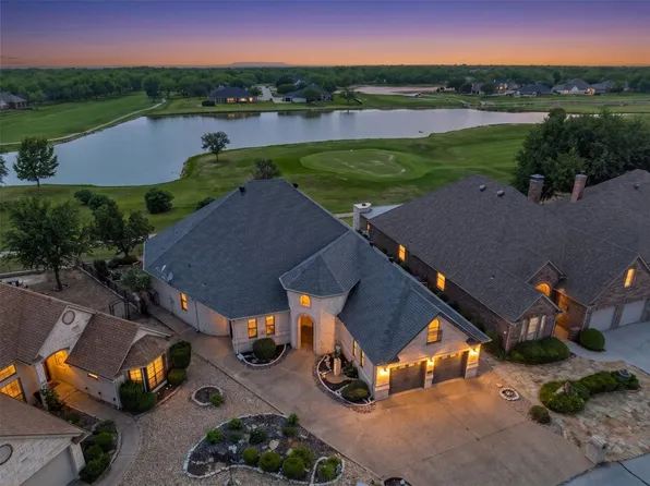 9520 Nutcracker Ct, Granbury, TX 76049