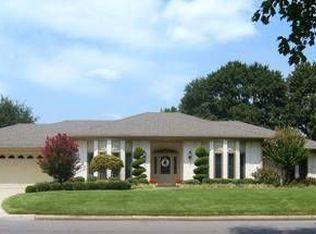 10801 Hunters Point Rd, Fort Smith, AR 72903