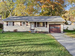 615 Sunny Lane, Ballston Spa, NY 12020
