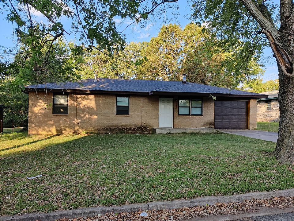 1st image of 501 S Cedar Pl