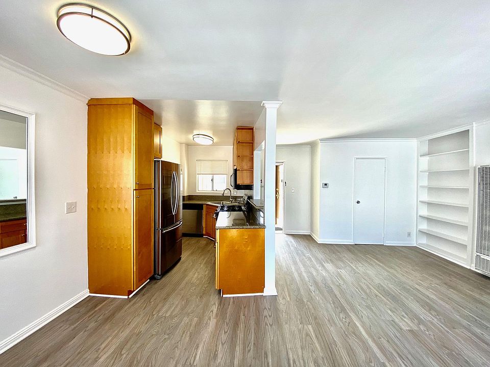 1st image of 835 4th St #308