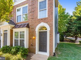 2291 Village Crossing Rd #2291, Falls Church, VA 22043