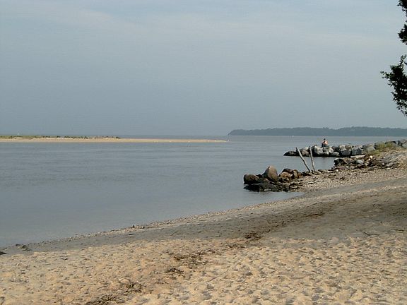 Access to West Meadow Beach