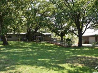 25115 Chieftain Rd, Lawrence, KS 66044