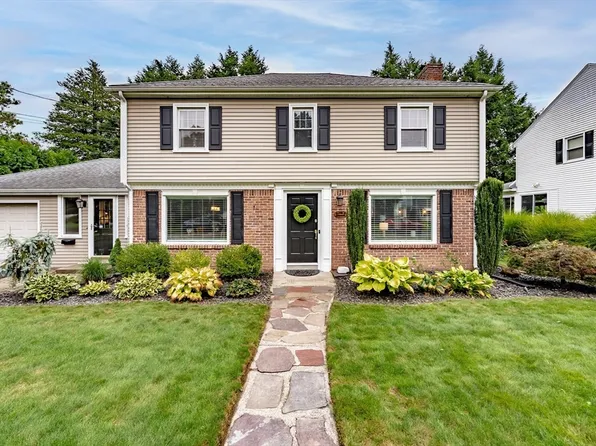 145 Emerson St, Springfield, MA 01118