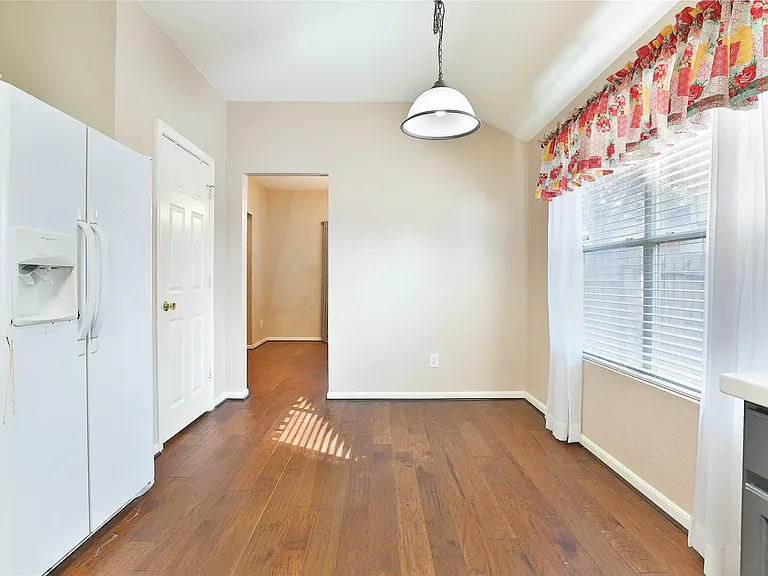 19627 Beachy Ct — Photo 11