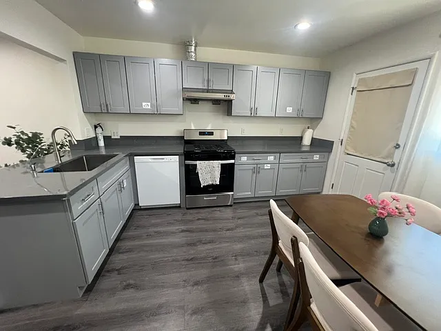 521 N Nicholson Ave #D — Photo 4