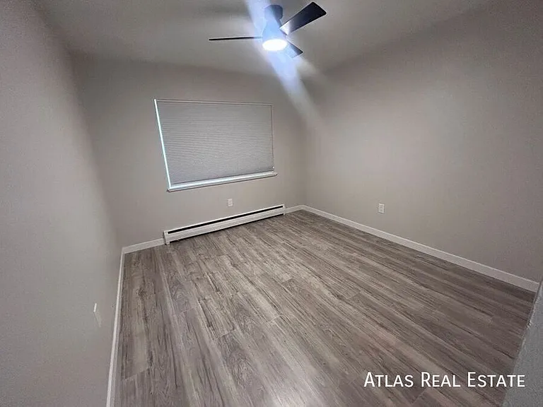 551 S Fairfax Street — Photo 18