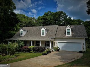 149 Three Sisters Trl, Cleveland, GA 30528